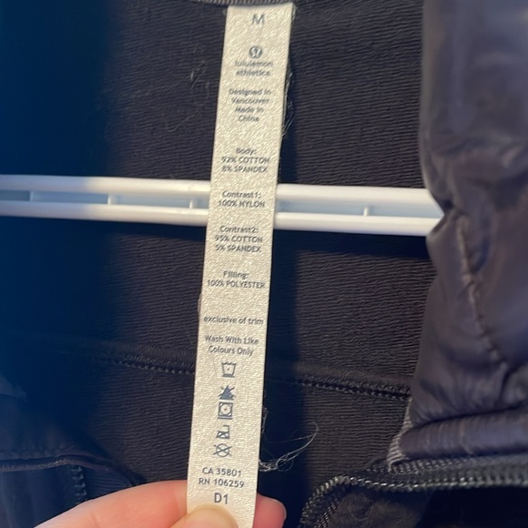 Puffy Neck Lululemon Full Zip Jacket - Picture 2 of 5